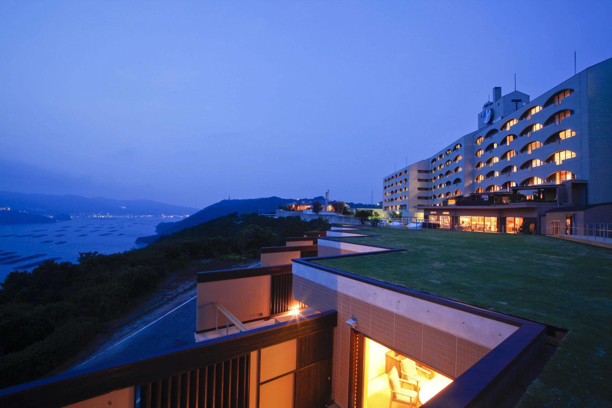 Готель Plaza Awajishima Minamiawaji Екстер'єр фото
